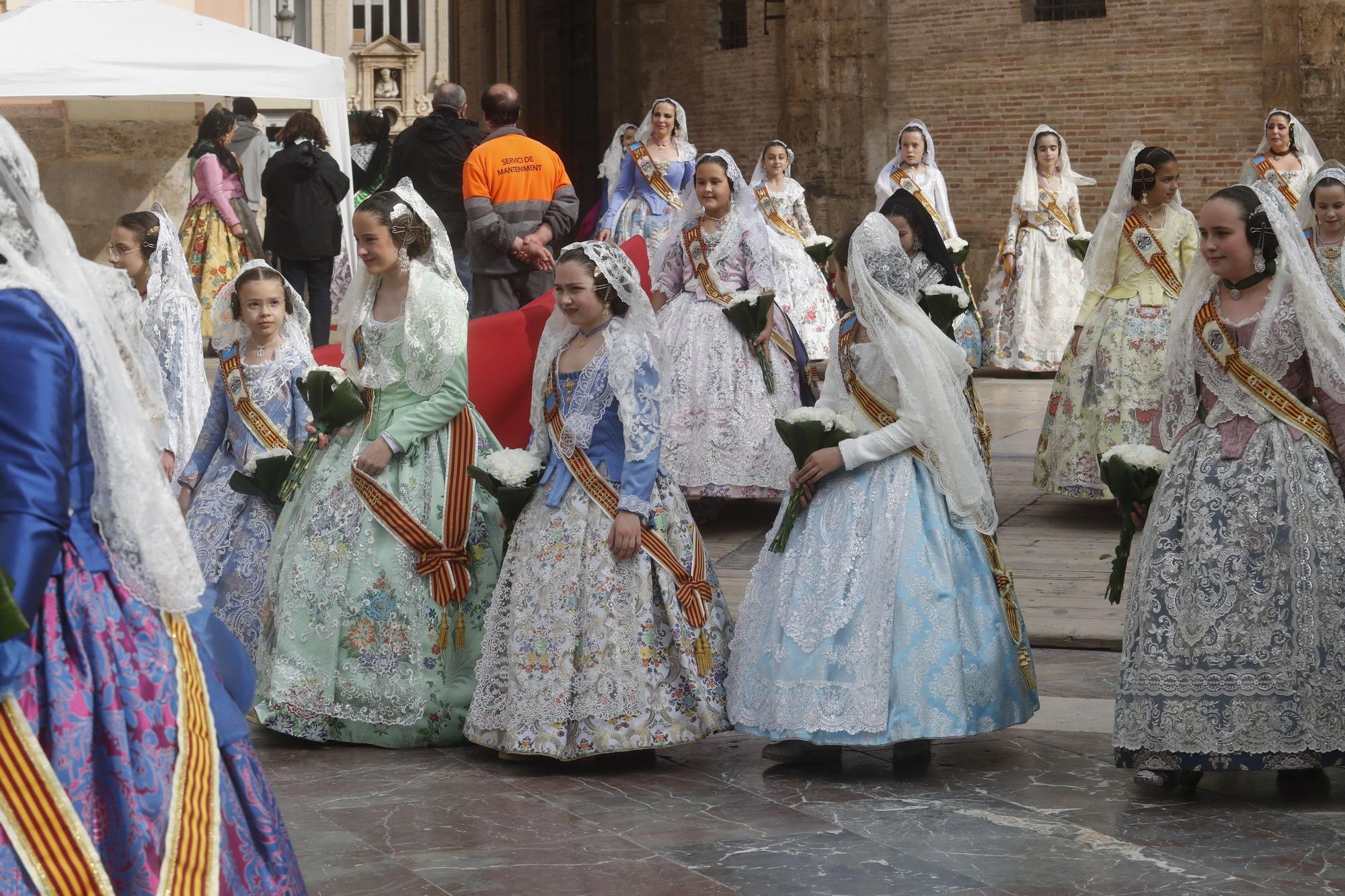 Búscate en el segundo día de ofrenda por la calle de la Paz (entre las 15:30 a las 17:00 horas)