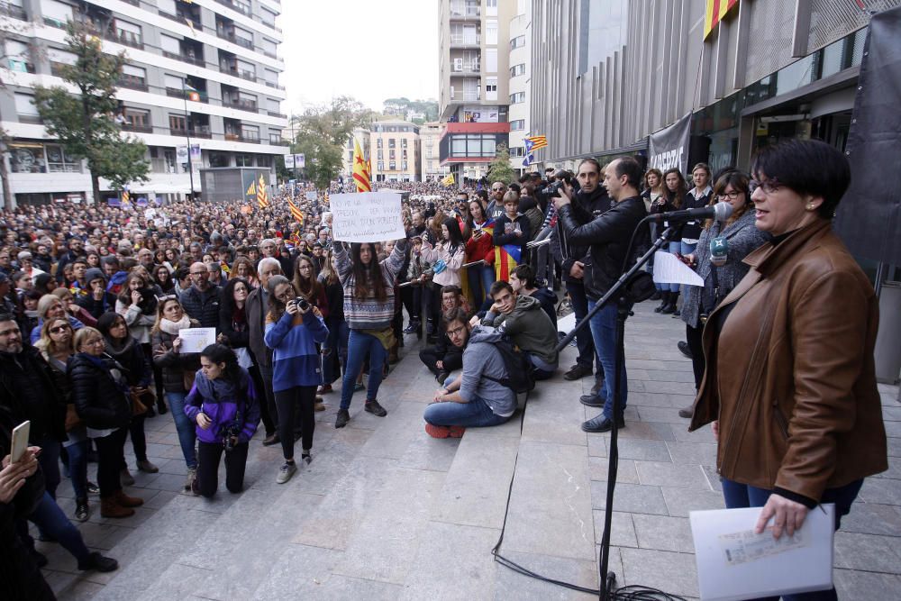 Concentració a Girona per l'alliberament dels exconsellers empresonats