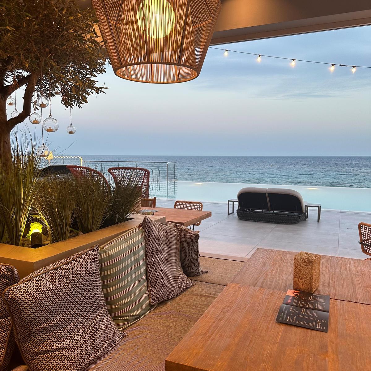 El Beach Club dispone de una impresionante terraza panorámica.