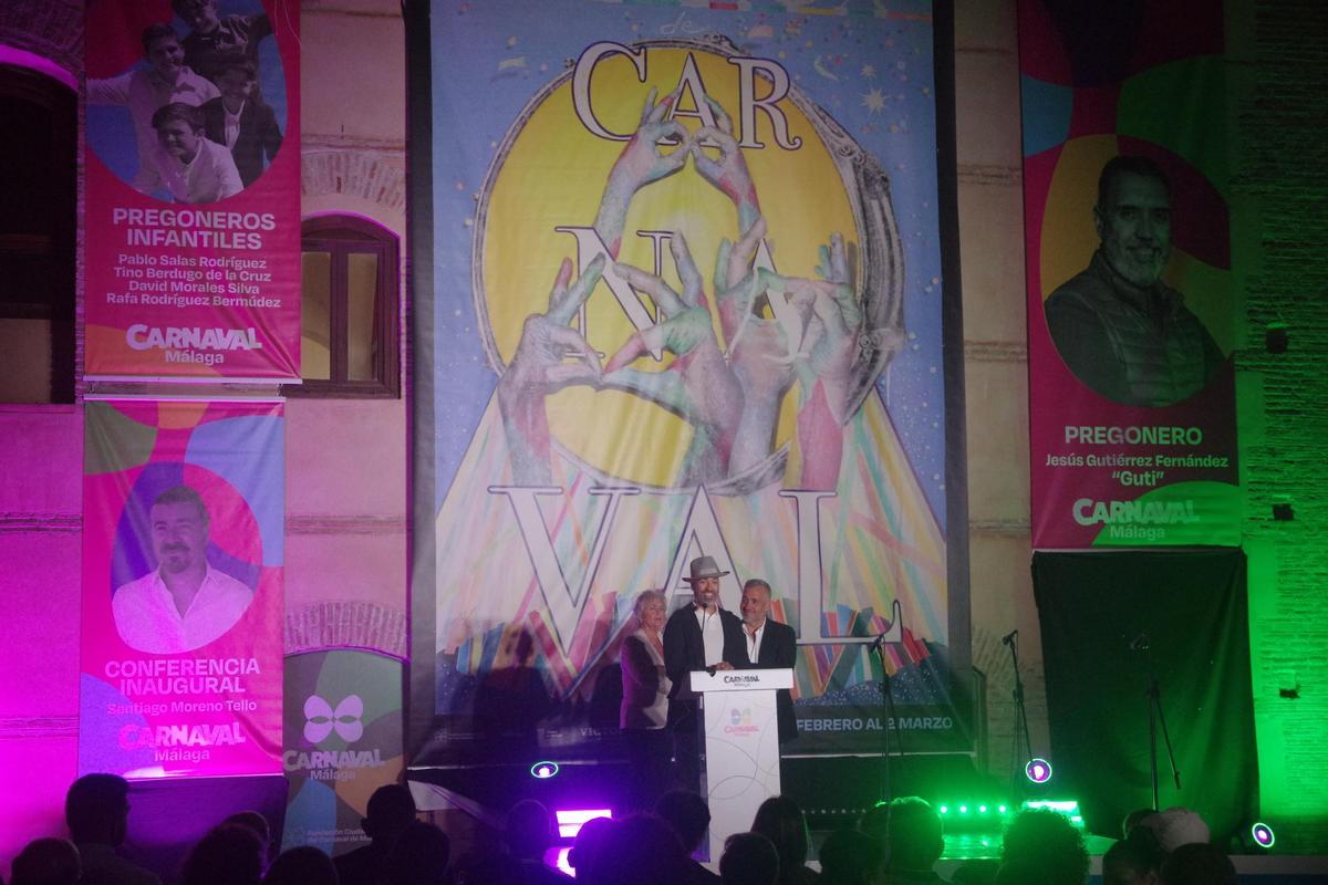 José Luis Puche presenta su obra que será el cartel anunciador del Carnaval de Málaga 2025