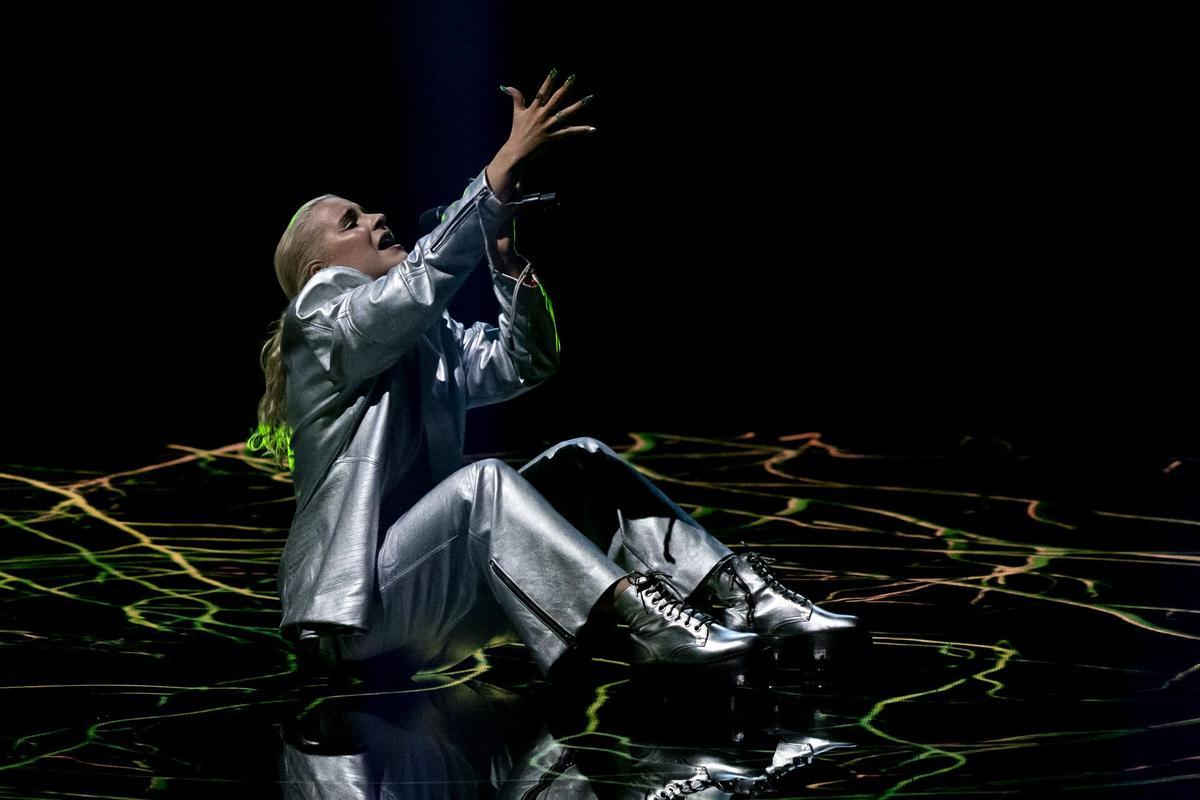 Dilja, de Islandia, en la 2ª semifinal de Eurovisión