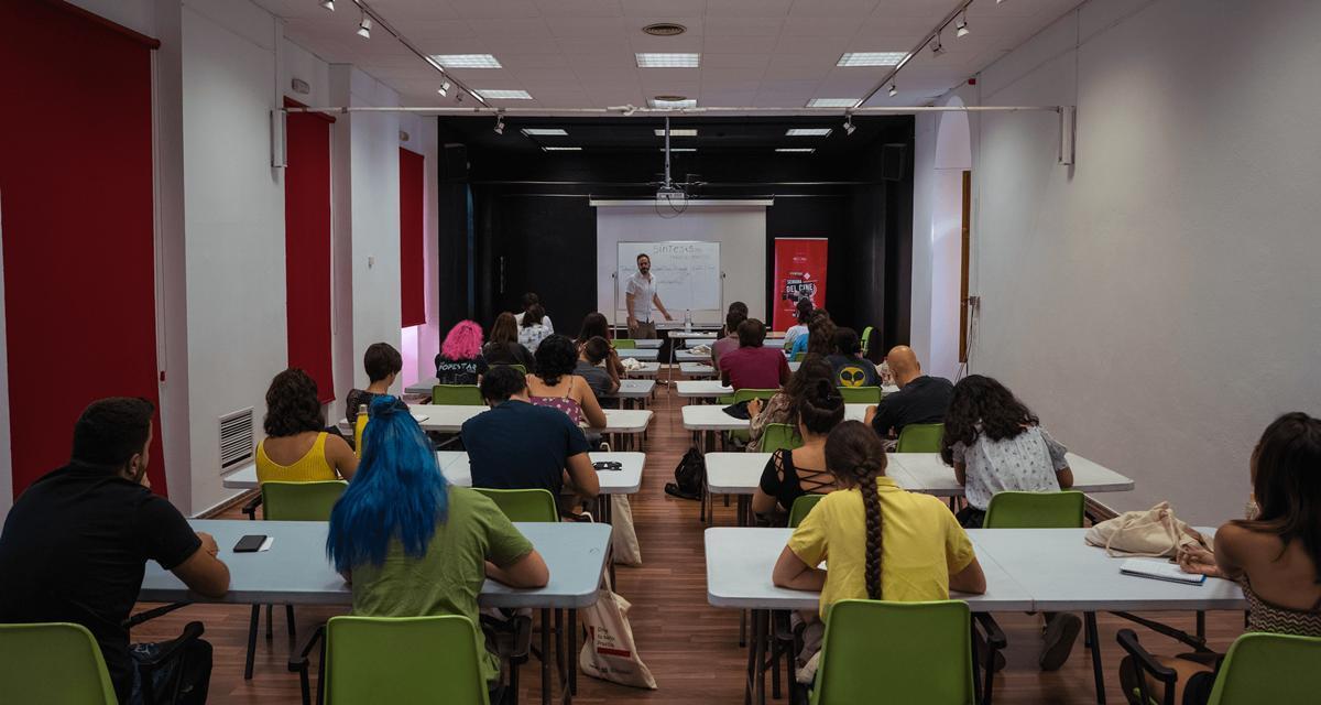 Taller de cine impartido en la Casa de la Juventud.