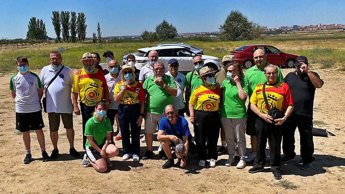 Foto de familia de varios participantes de la III Copa Ibérica.