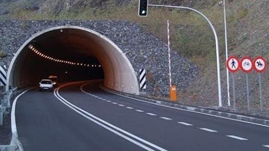 Túnel de Los Roquillos.