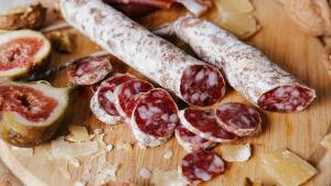 Alerta por listeria en un lote de salchichón: Si es grave, una de cada cinco personas muere