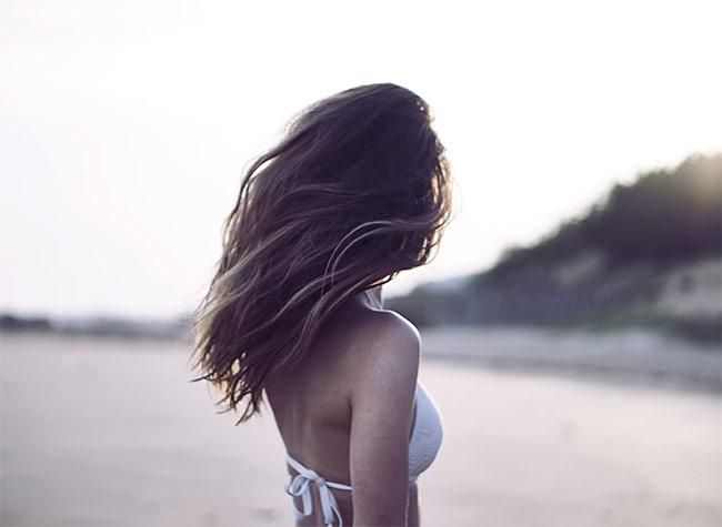 Por qué usar 'hair mist' en el pelo