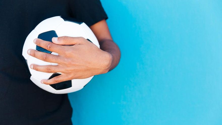 Una demanda contra la FIFA podria afectar 100.000 futbolistes