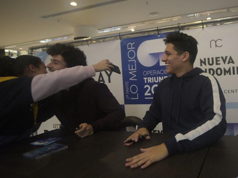 Firma de discos de OT 2018 en Nueva Condomina