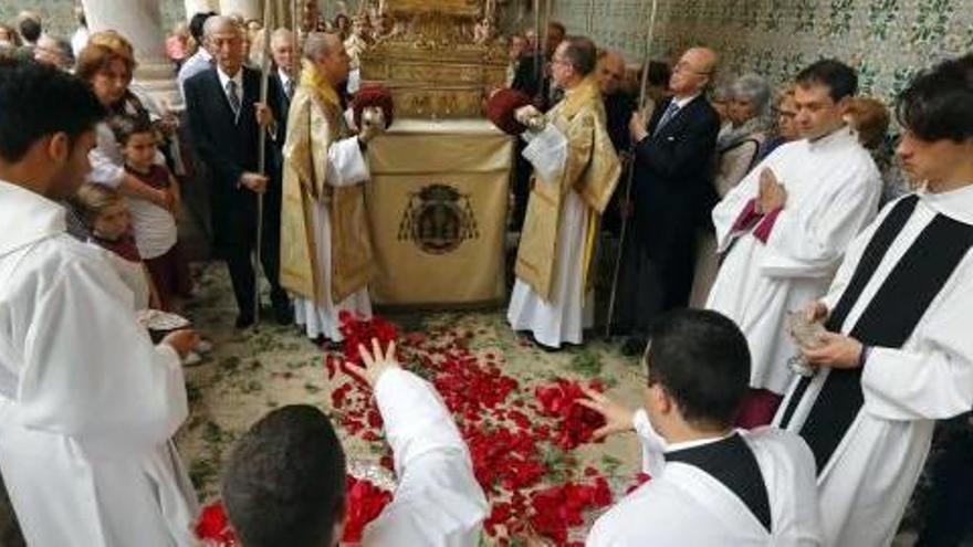 Celebración de la Octava del Corpus ayer en el Colegio del Patriarca.