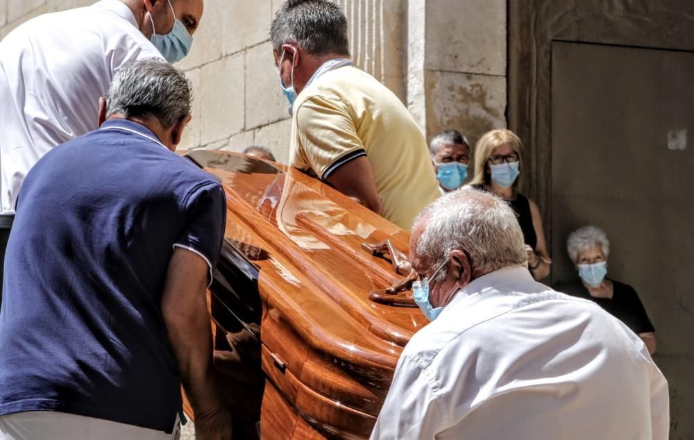 Funeral por el padre del conseller Climent en Muro