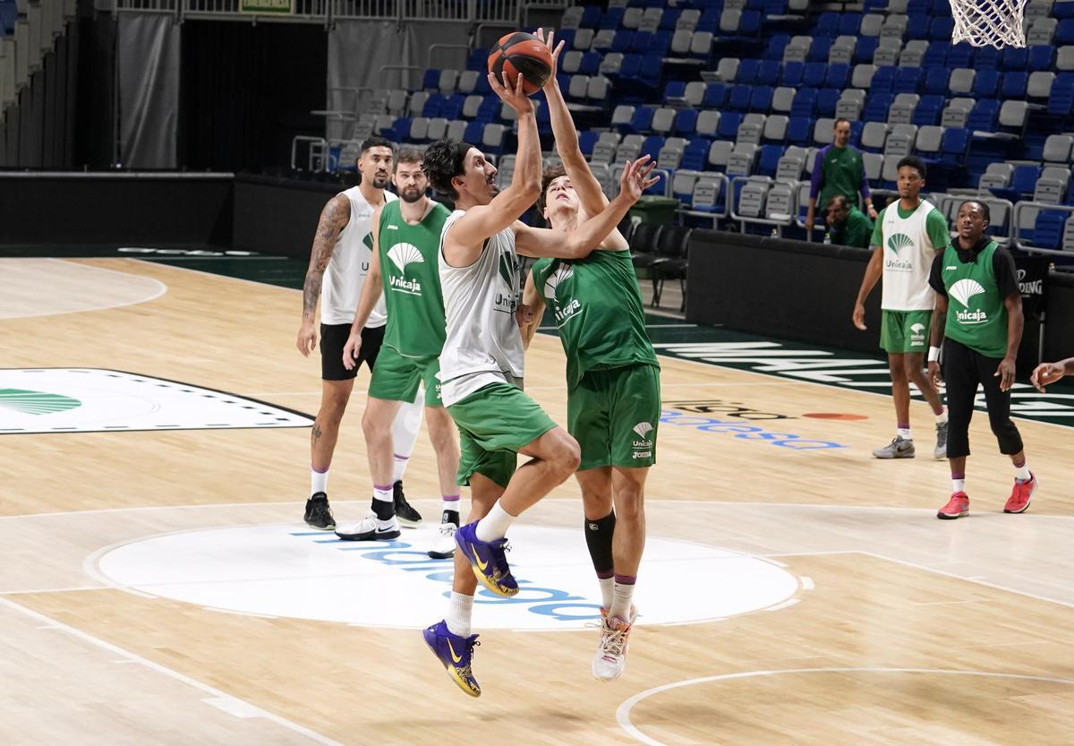 El Unicaja lleva un mes sin jugar en el Carpena.