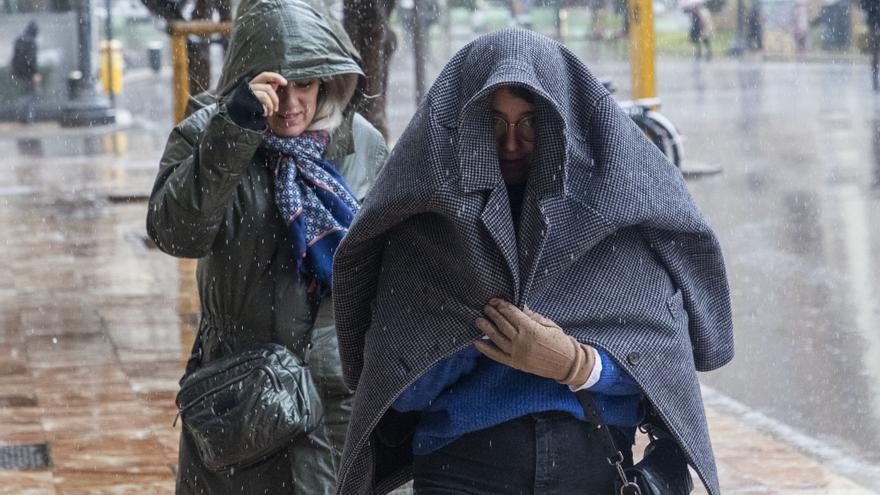 Temperaturas gélidas para iniciar la semana con el acecho de las lluvias