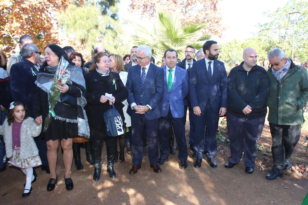 Los familiares de García Caparros depositan sus cenizas en Parcemasa