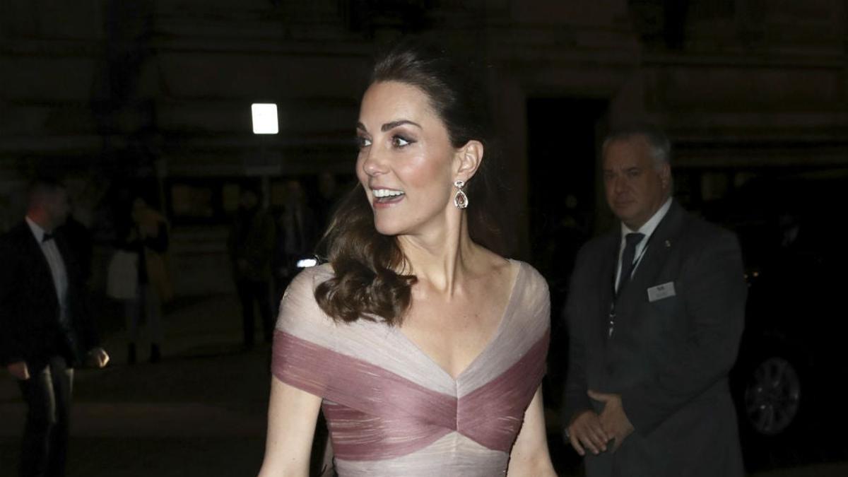 Kate Middleton con vestido largo de Gucci