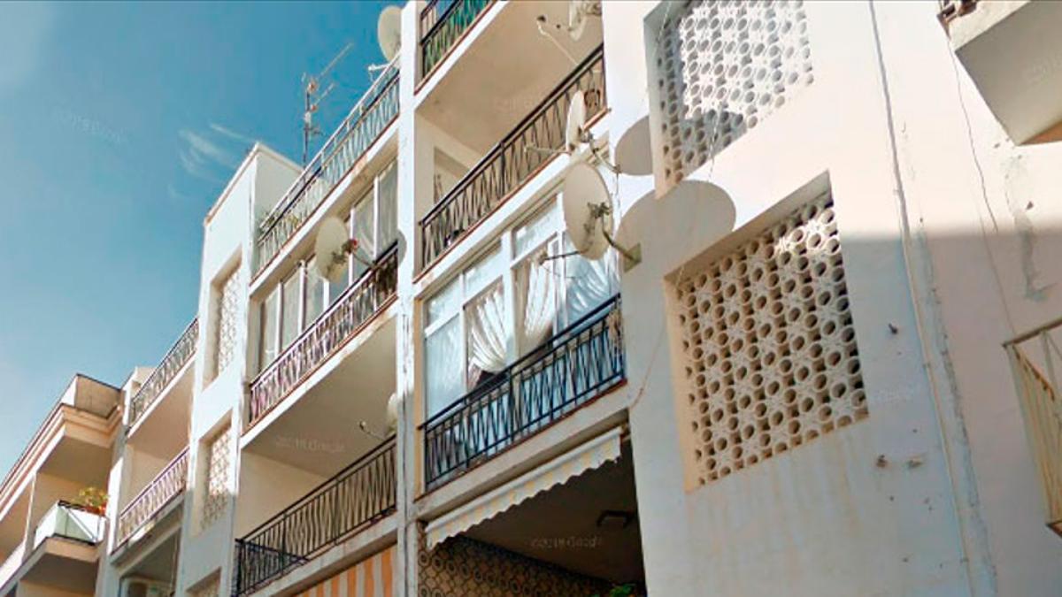 Fachada de un edificio de Sareb en Oropesa del Mar.