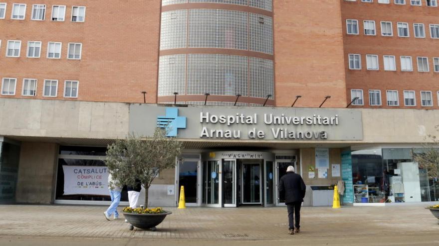 Brot de covid a l&#039;Hospital Arnau de Vilanova de Lleida: aïllen tota la planta d&#039;Oncologia