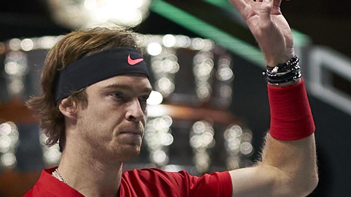 Rublev acerca a Rusia a la final