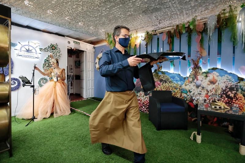 Inauguración del primer restaurante temático, Mar DeNorte