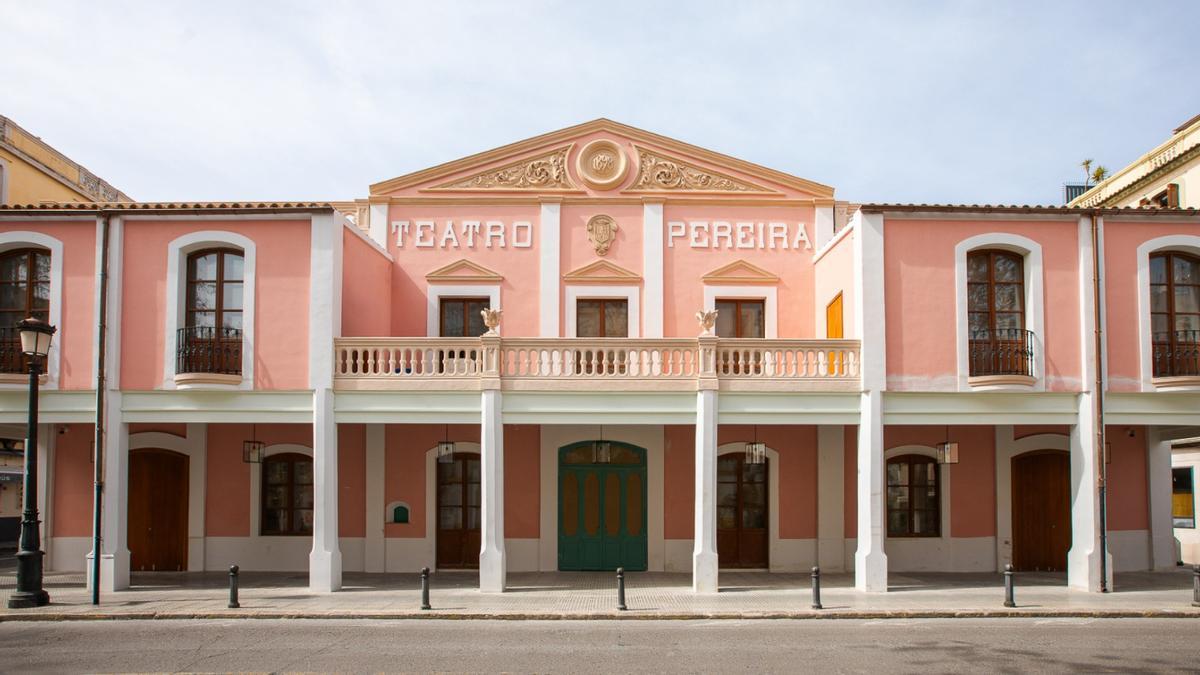 Fachada del Teatro Pereyra