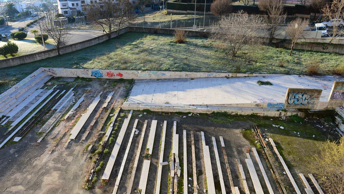 Parte de la plaza Puerto de Béjar de Plasencia, donde van a comenzar las obras.