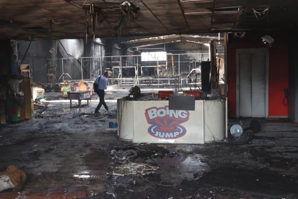 Incendio en un parque de juegos infantil en Santa Bárbara