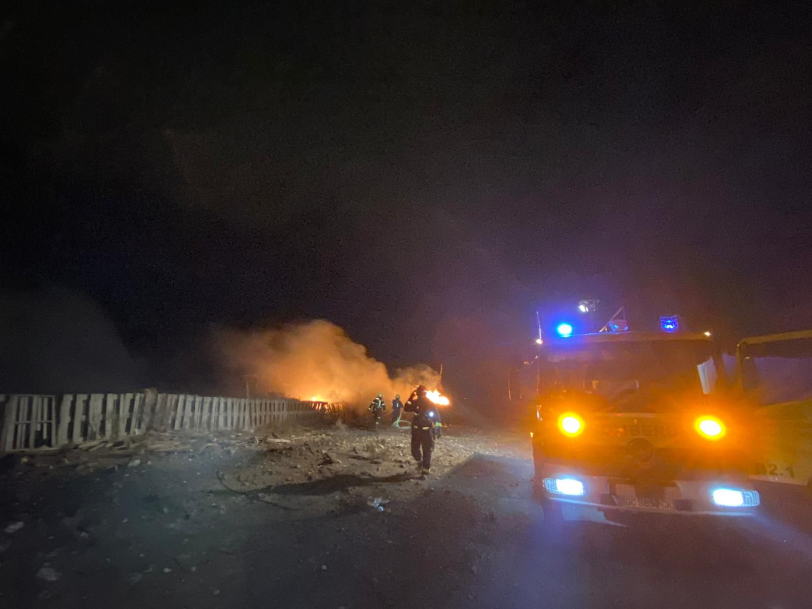 Noche incendiaria en Agüimes