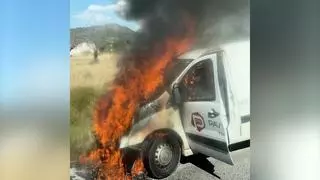 Un incendio arrasa una furgoneta en Inca