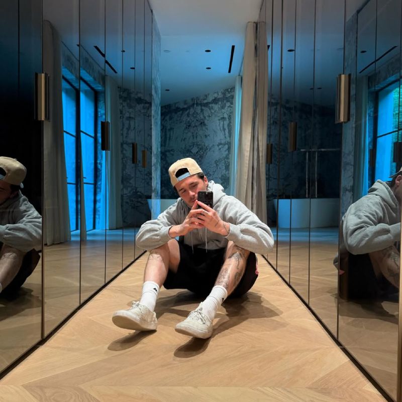 Brooklyn Beckham no quiere hablar más con sus padres, a los que acusa de intentar boicotear su relación