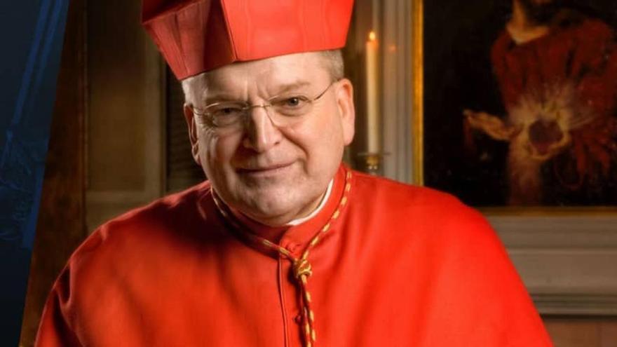 El Papa castiga sin piso ni sueldo al cardenal ultraconservador Raymond Burke