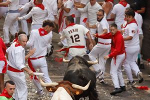 Así ha sido el primer encierro de San Fermín 2025: rápido y sin heridos por asta de toro