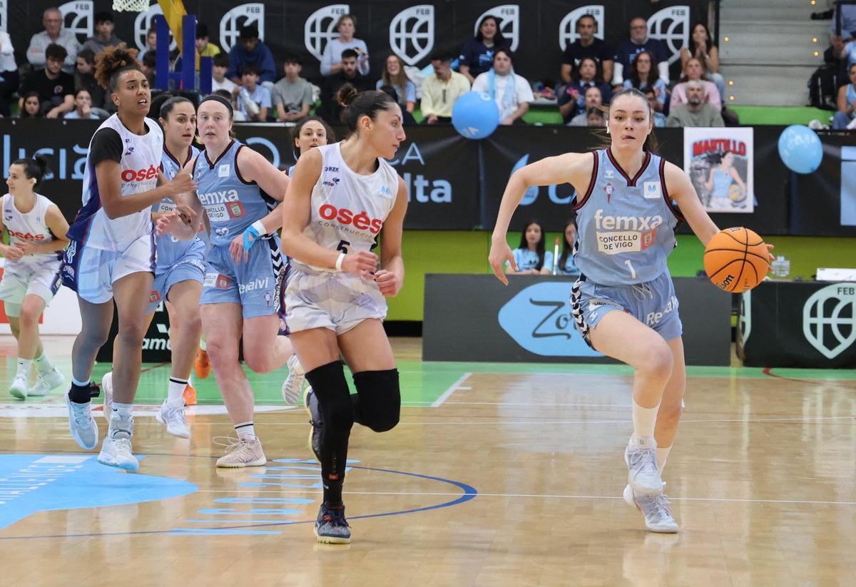El Celta Zorka celebra su ascenso a la élite del baloncesto