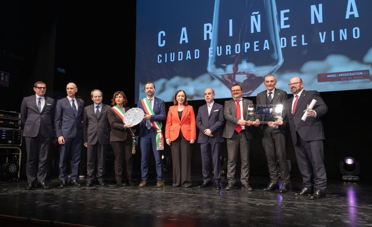 La gala inaugural de los actos de Cariñena como ciudad Europea del Vino 2025 tuvo lugar el pasado 22 de febrero en el Cine Olimpia ante más de 200 invitados.
| SERVICIO ESPECIAL