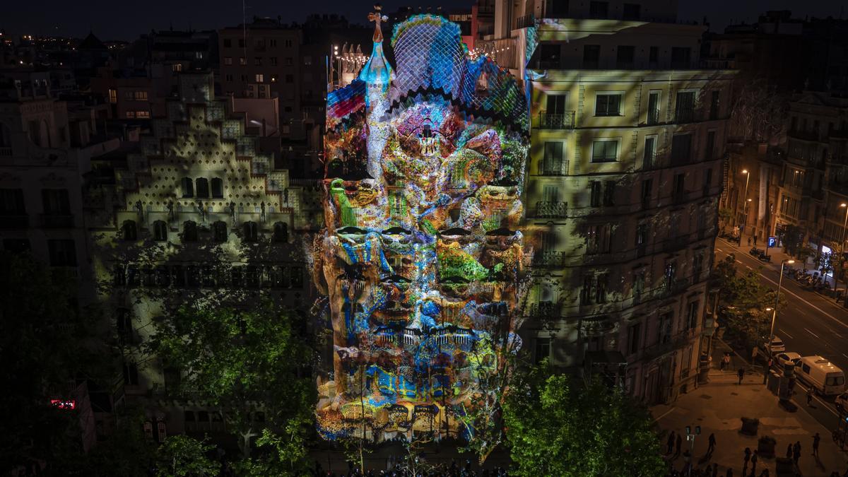 El espectacular ‘mapping’ sobre la Casa Batlló