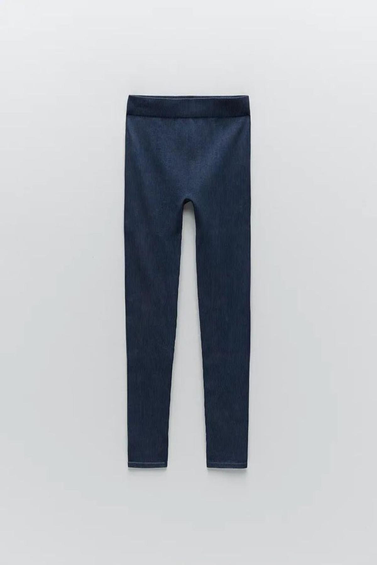 Legging azul, de Zara