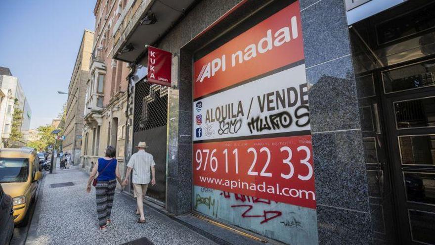 Los locales libres en el centro de la capital aumentan un 13%