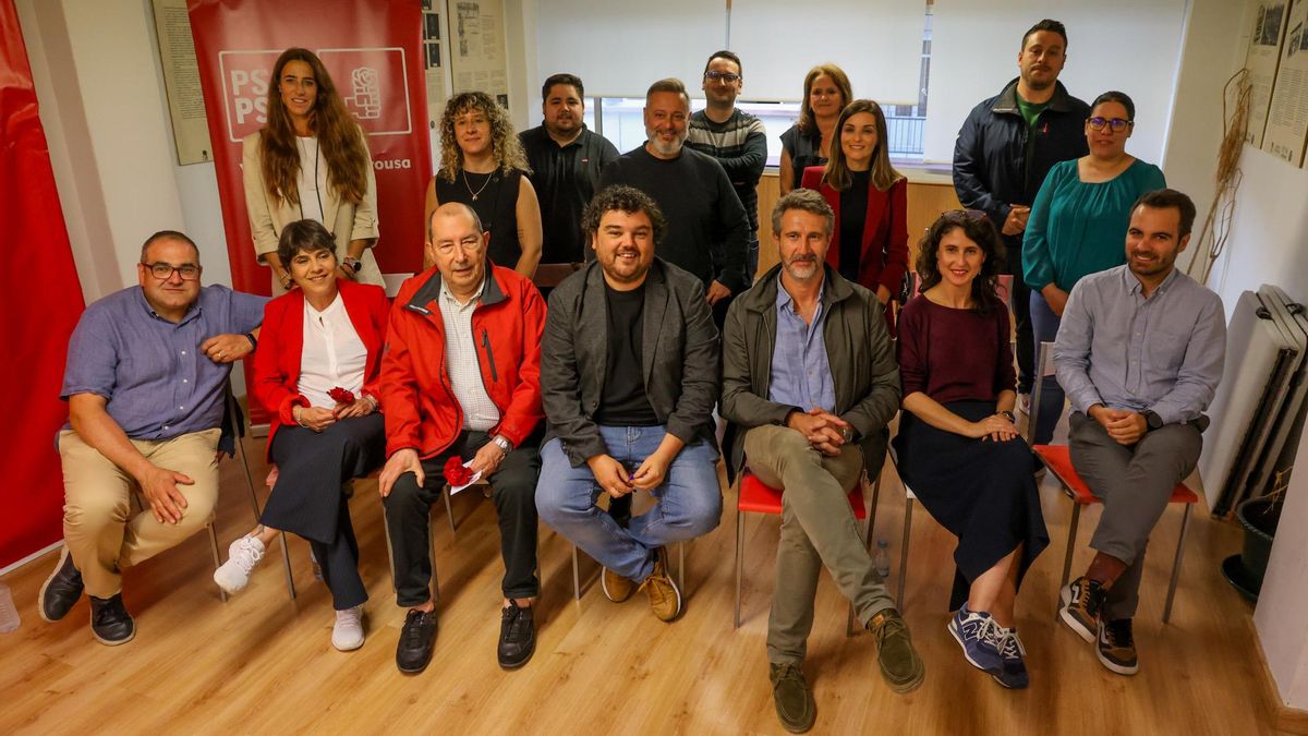 Nuevo equipo de trabajo de la agrupación socialista local.