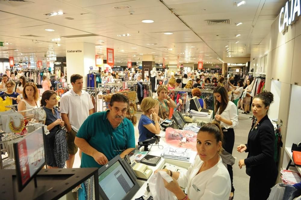 Comienzan las rebajas en Murcia