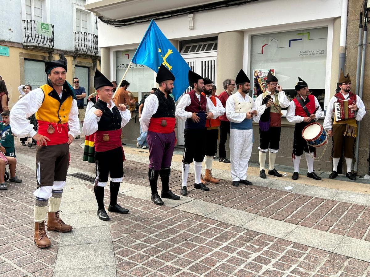 Éxito del Grupu Etnográficu L'Oriente-Llacín en el Festival de Ortigueira