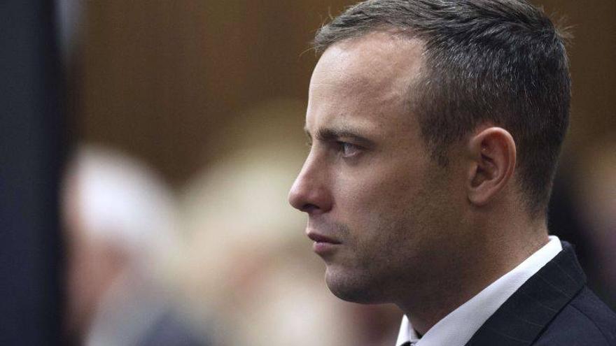 El juicio a Pistorius se aplaza hasta el 5 de mayo