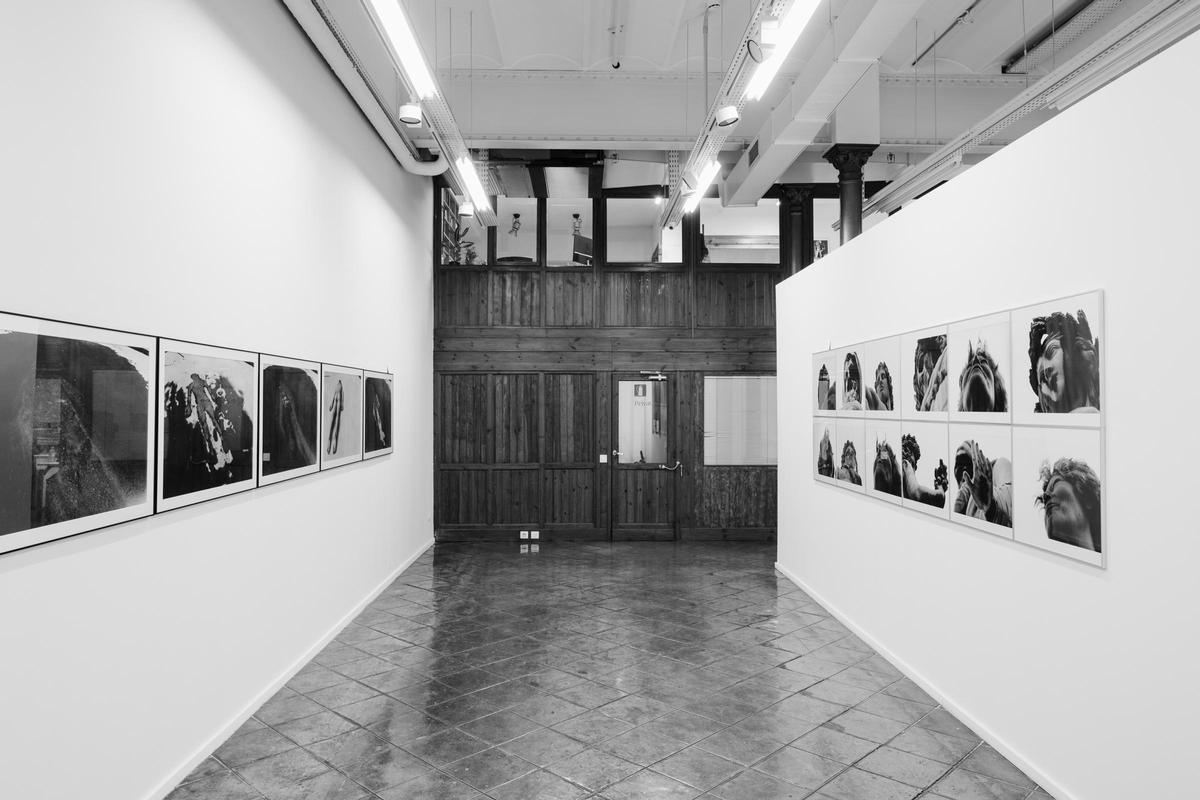 "Vergüenza tomada", una de las series con soporte fotográfico que se pueden ver en esta exposición