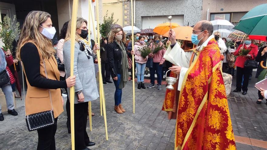 La procesión del Santo Entierro es el acto central en Vall d’Alba