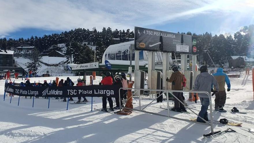 El telecavna ade la Molina per a la connexió a Alp 2.500