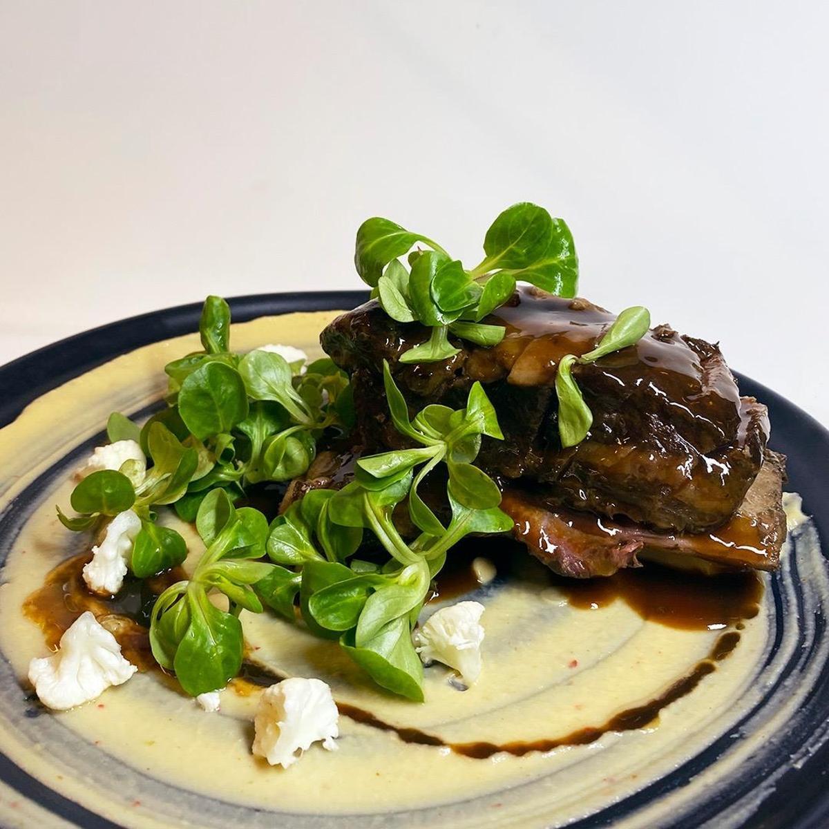 Costilla de ternera con barbacoa de tamarindo