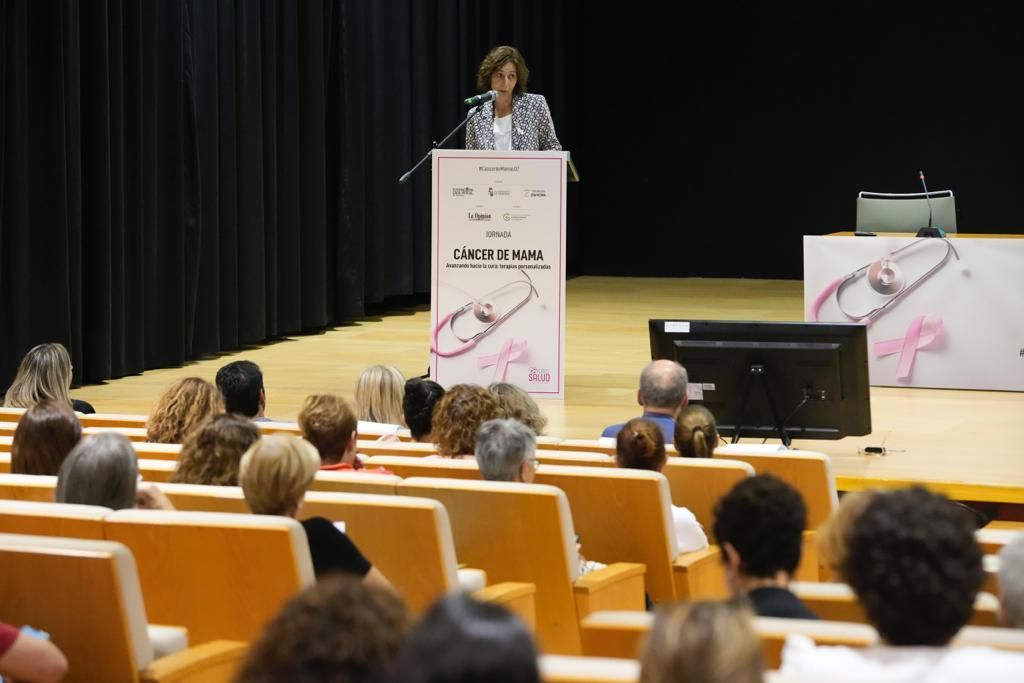 Amaranta Ratón, diputada de Política Social, Familia e Igualdad de la Diputación de Zamora, durante el discurso de clausura del evento.