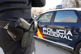 Una pandilla de niños de 12 y 13 años asalta con navajas a jóvenes esgrimistas en València