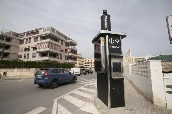 Estas son las nuevas cabinas multiusos de atención al ciudadano en Canet d'En Berenguer