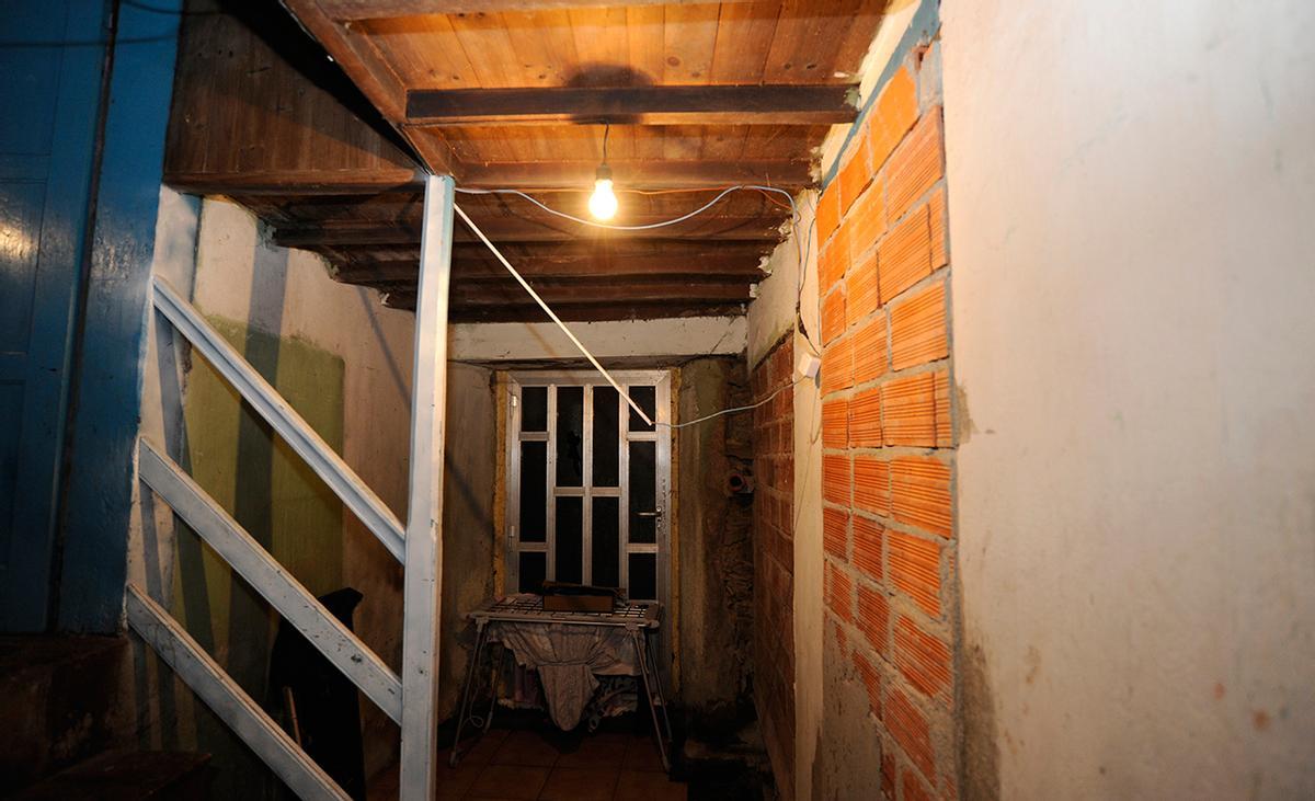 Interiror de la vivienda en la que vive la familia de Agolada