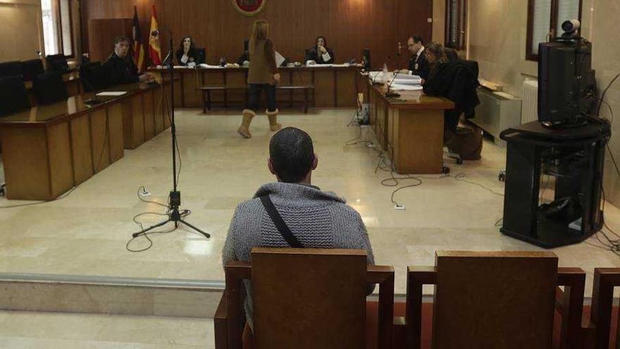 Siete años de prisión por abusos sexuales a su hija de 14 en Palma