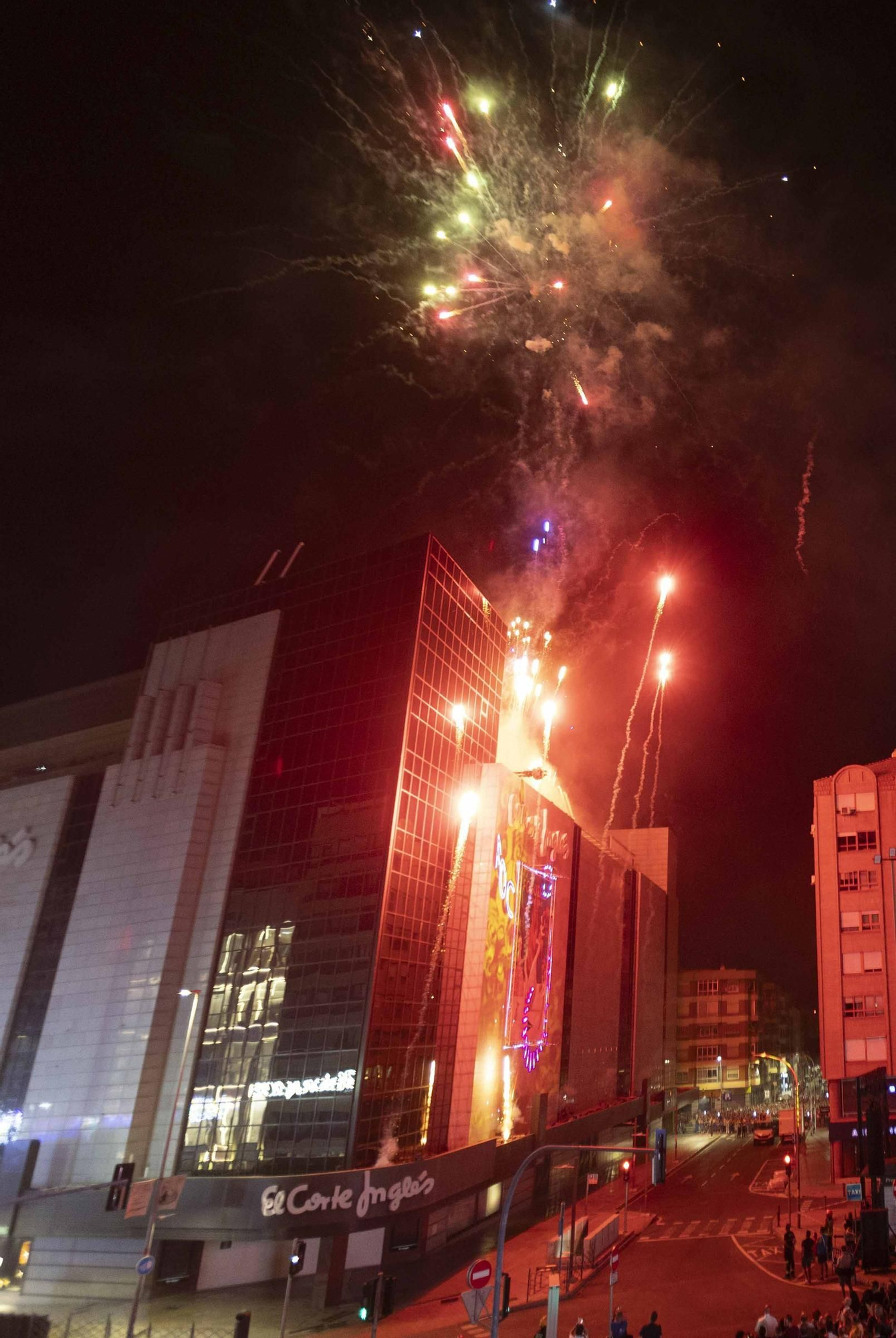 Todas las imágenes de la "Arribada del Foc 2025"