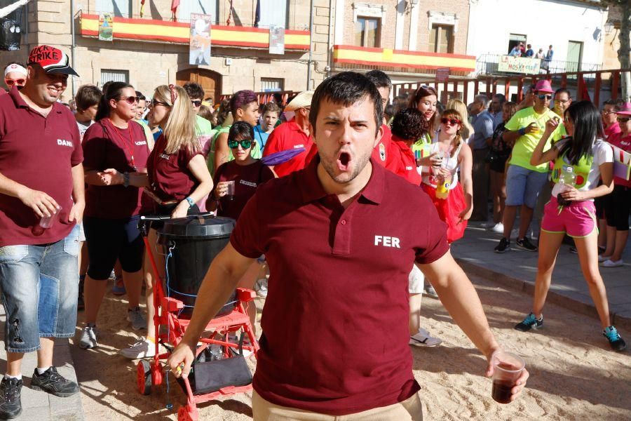 Las peñas inician las fiestas en Fuentesaúco